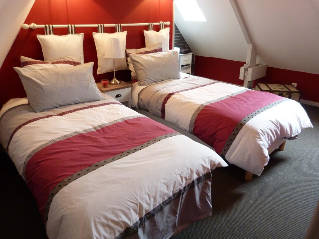 Clos De La Valette Fontaine-Henry Room photo